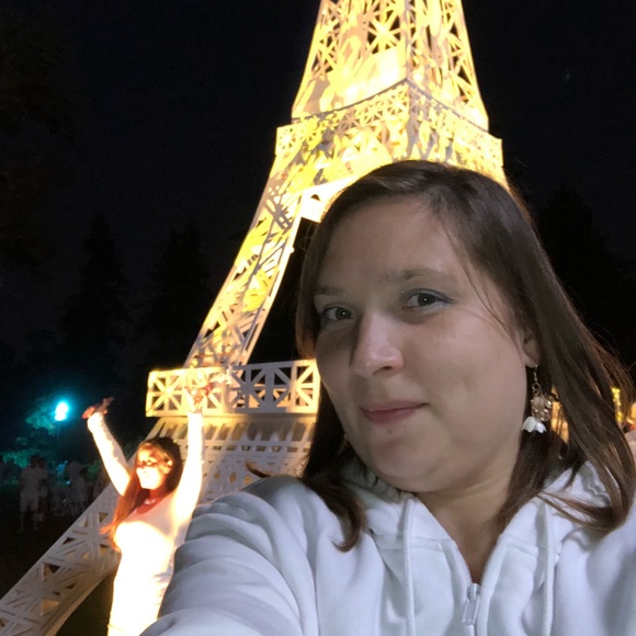 Meet your Posher, Olha - Picture 1 of 1